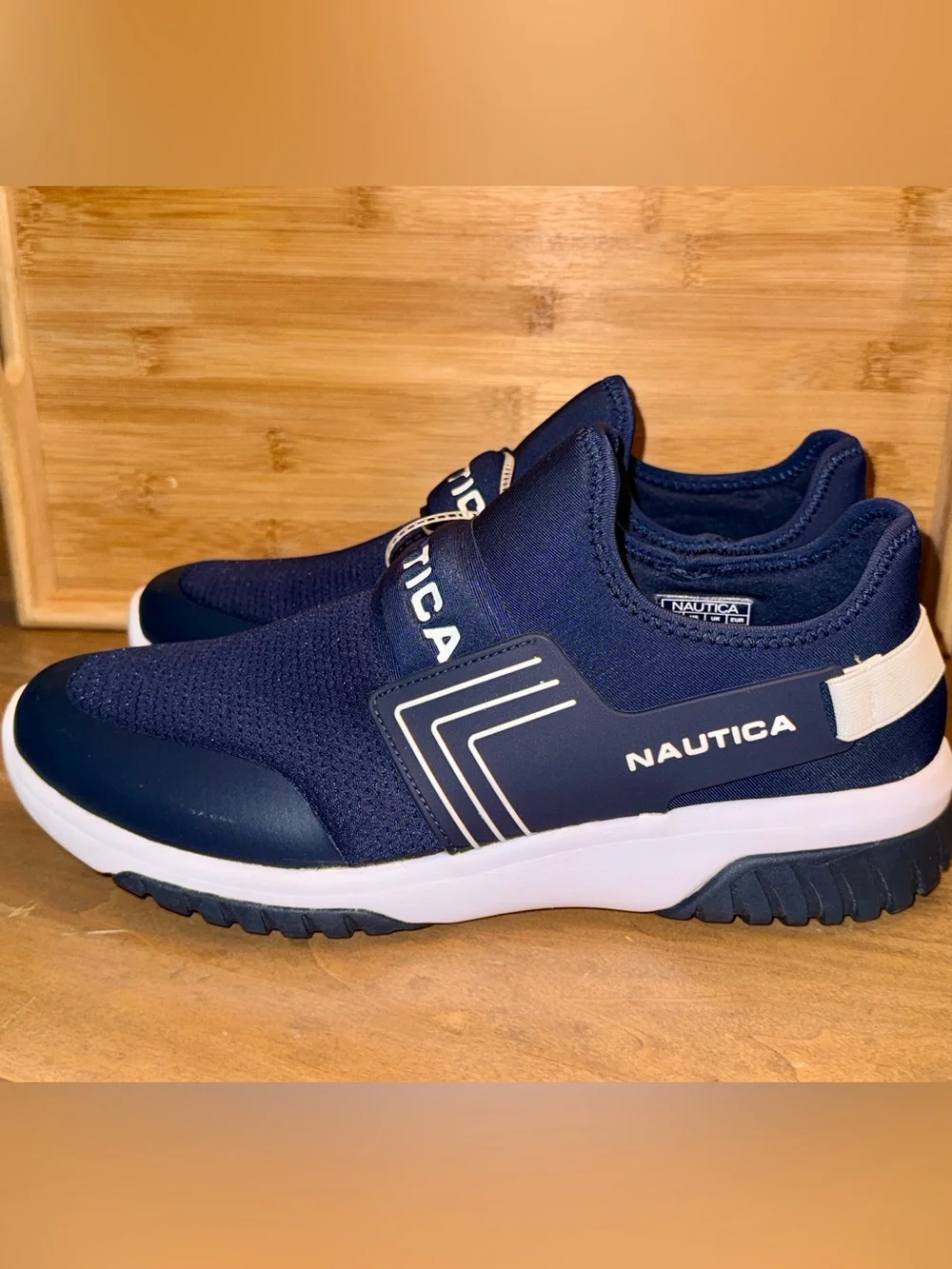 NWT Nautica Men's Navy & White Logo Slip-On Athletic Sneakers-No Box-10.5
